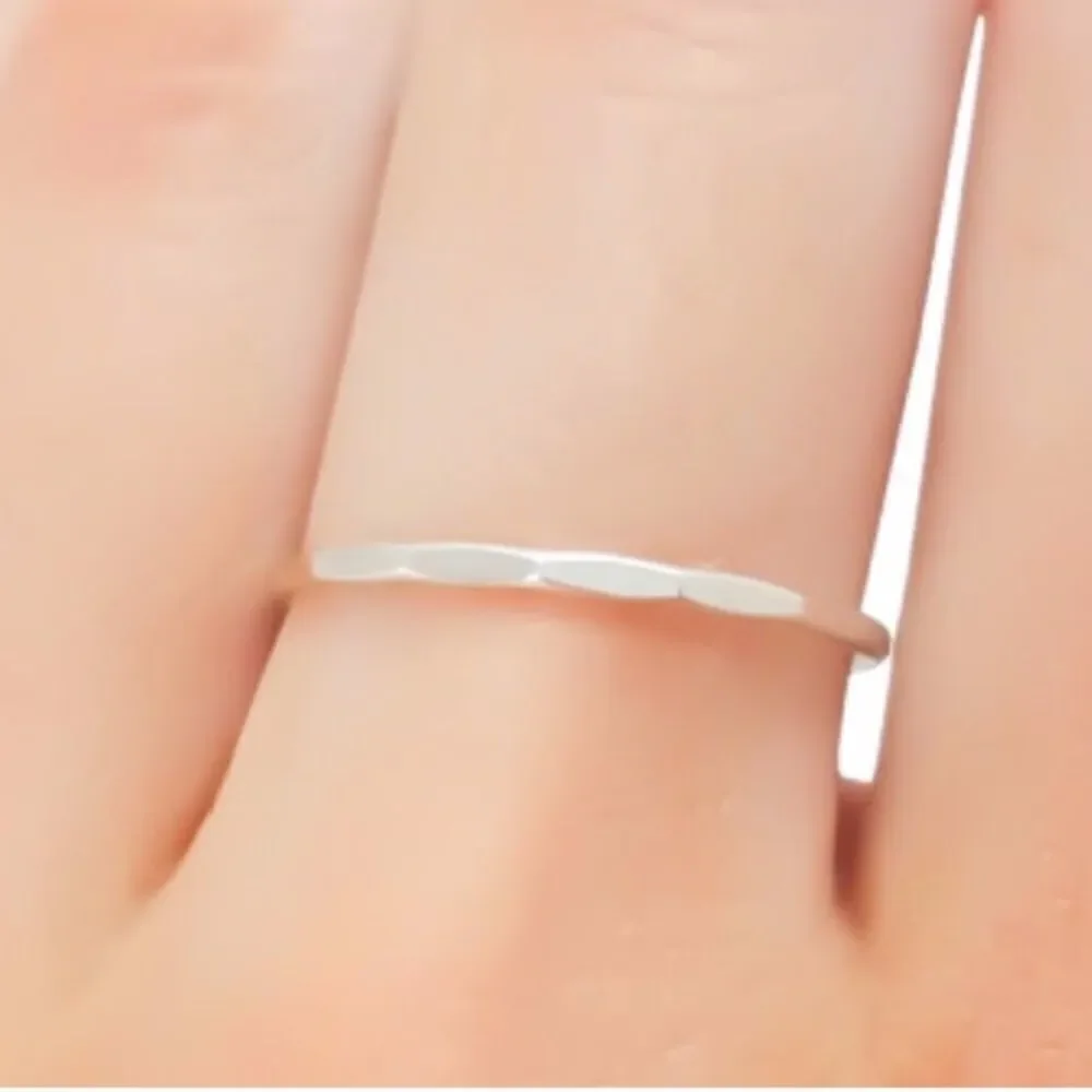 925 SS faceted stackable ring - Picture 2 of 2